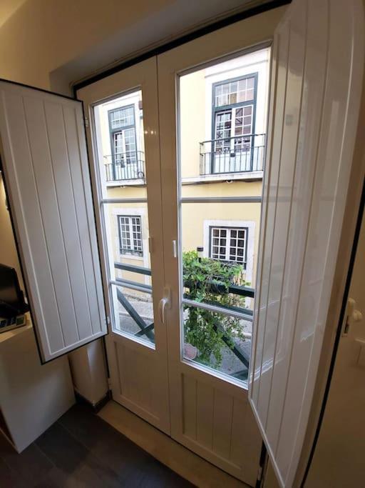 Studios Of The Panteao, 1St Floor Lisboa Exterior foto
